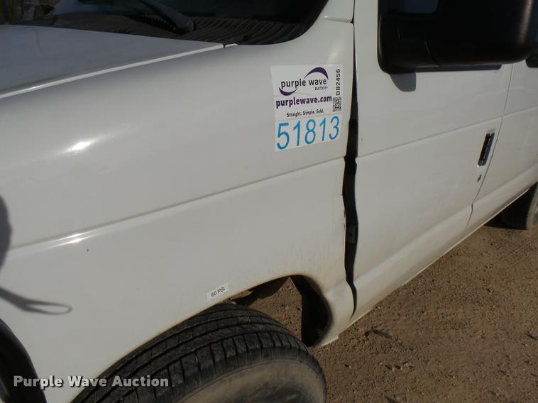 image for item DB2456 2005 Ford Econoline E350 Extended van