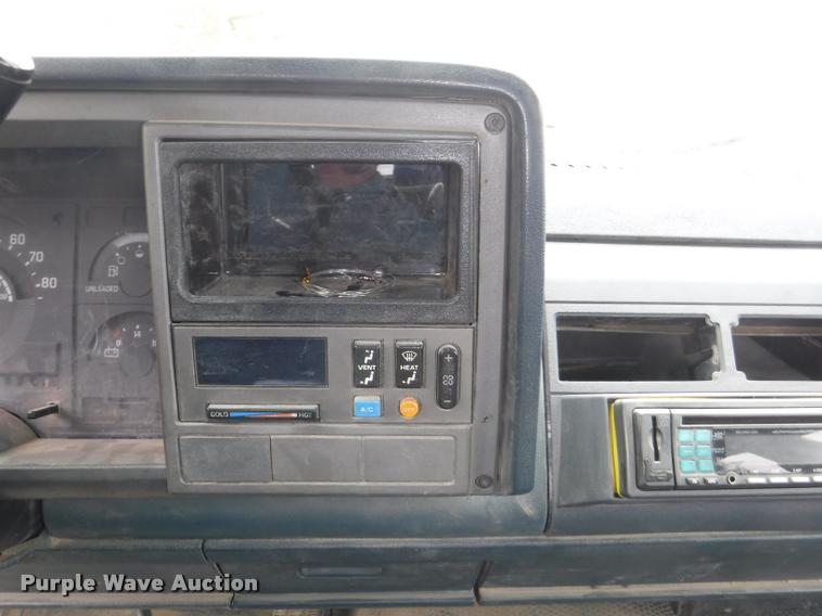 image for item DB3949 1989 Chevrolet 1500 Scottsdale Ext. Cab pickup truck