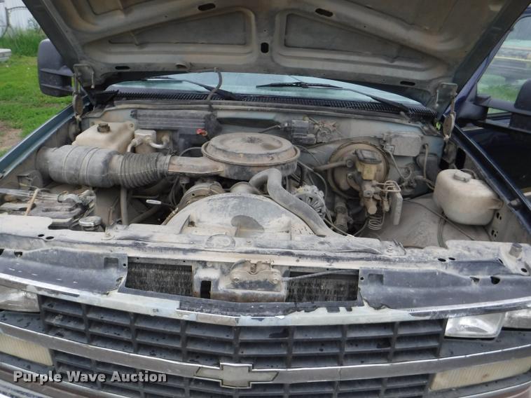 image for item DB3949 1989 Chevrolet 1500 Scottsdale Ext. Cab pickup truck