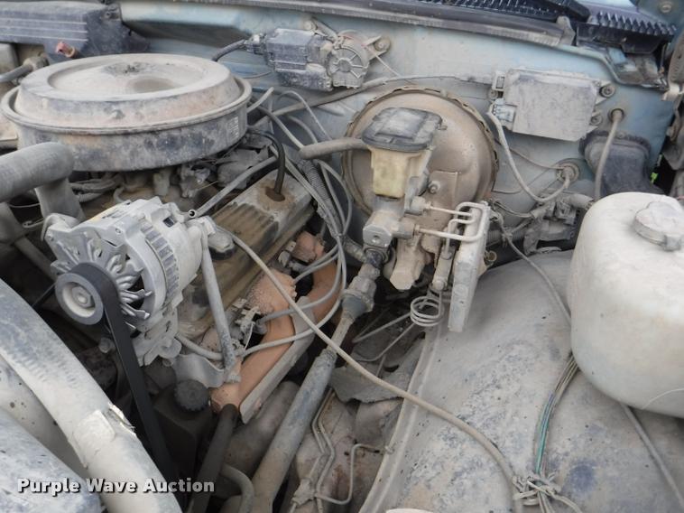 image for item DB3949 1989 Chevrolet 1500 Scottsdale Ext. Cab pickup truck