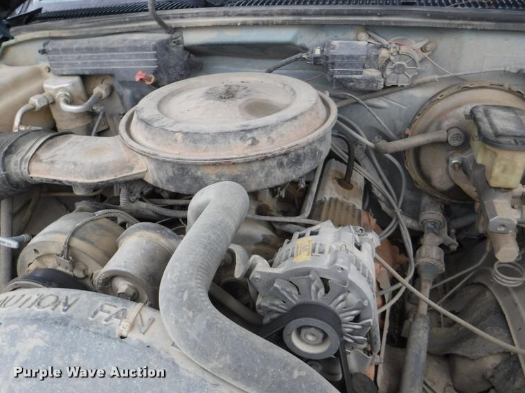 image for item DB3949 1989 Chevrolet 1500 Scottsdale Ext. Cab pickup truck