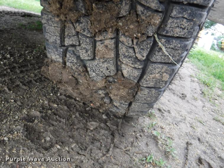 image for item DB3949 1989 Chevrolet 1500 Scottsdale Ext. Cab pickup truck