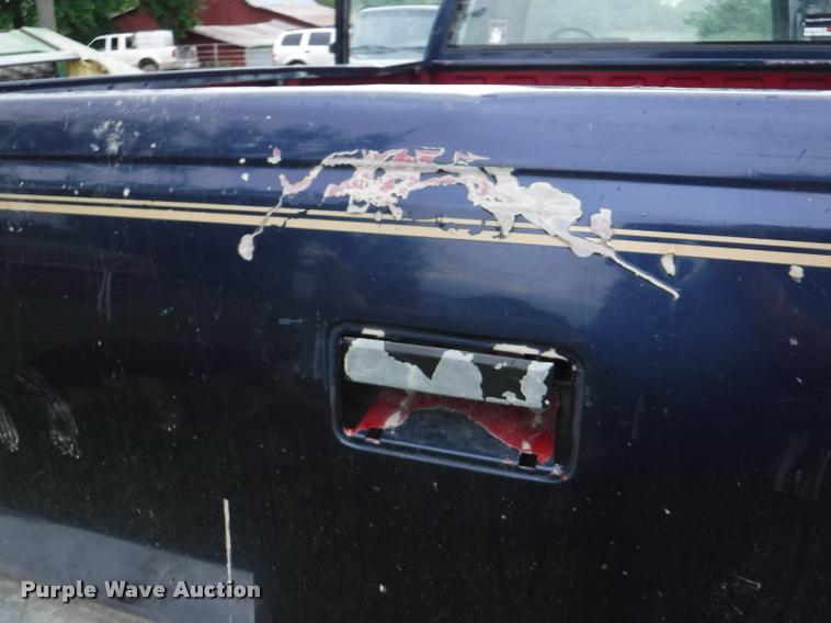 image for item DB3949 1989 Chevrolet 1500 Scottsdale Ext. Cab pickup truck