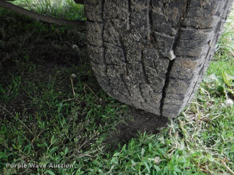 image for item DB3949 1989 Chevrolet 1500 Scottsdale Ext. Cab pickup truck