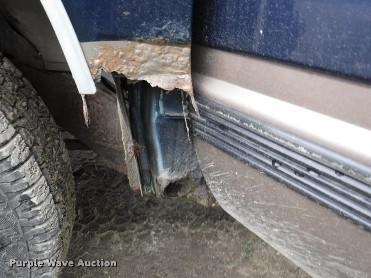 image for item DB3949 1989 Chevrolet 1500 Scottsdale Ext. Cab pickup truck