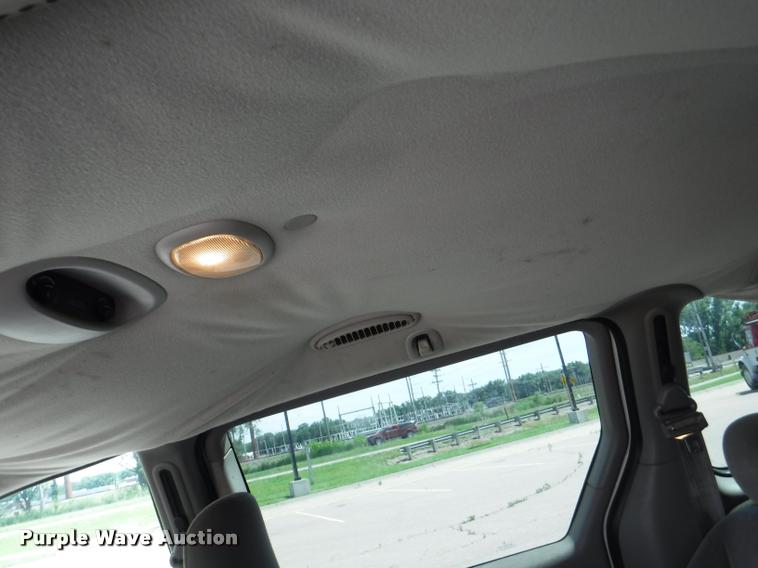 image for item DB3998 2001 Dodge Grand Caravan Sport van