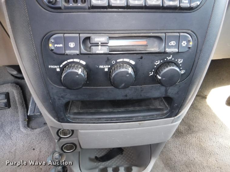 image for item DB3998 2001 Dodge Grand Caravan Sport van