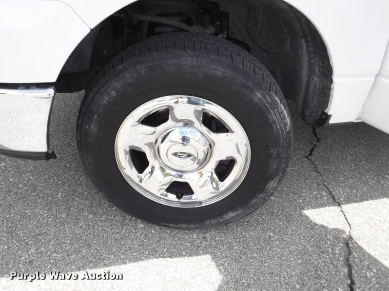 image for item DB3999 2007 Ford F150 XLT SuperCab pickup truck