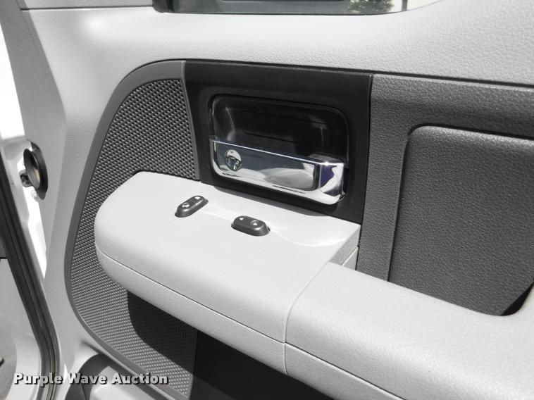 image for item DB3999 2007 Ford F150 XLT SuperCab pickup truck