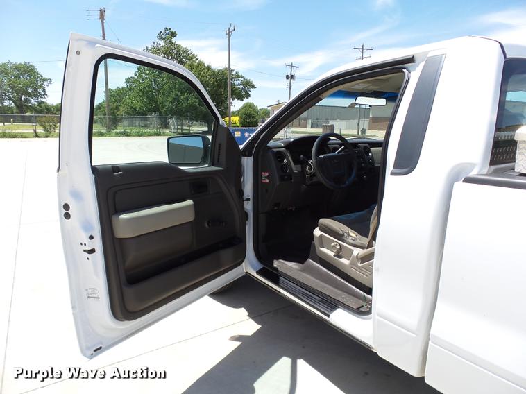 image for item DB4742 2009 Ford F150 XL pickup truck