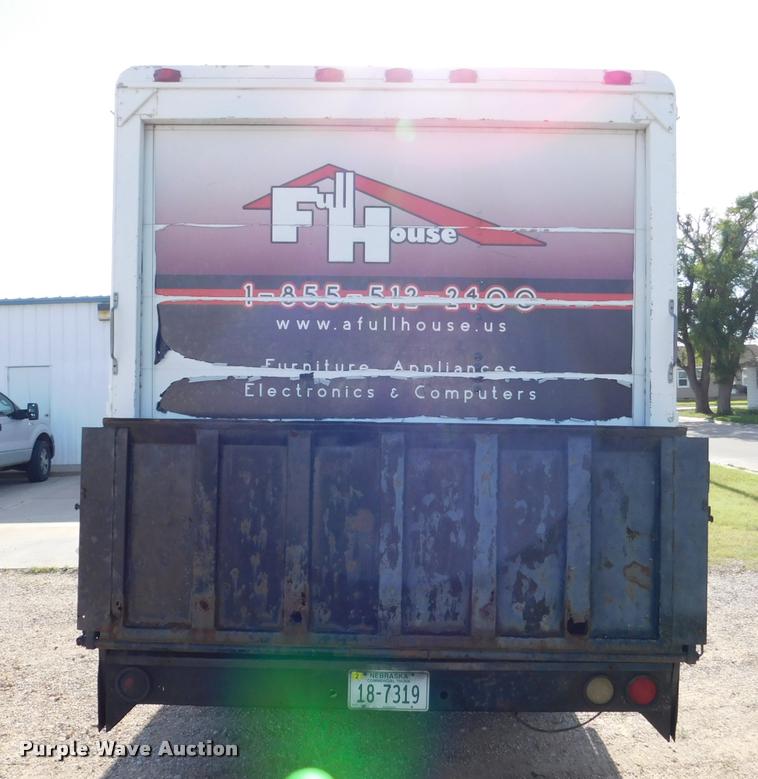 image for item DB9488 1999 Chevrolet 3500 box truck