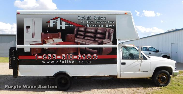 image for item DB9488 1999 Chevrolet 3500 box truck