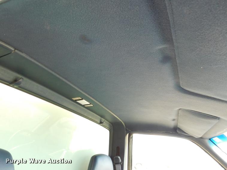 image for item DB9488 1999 Chevrolet 3500 box truck