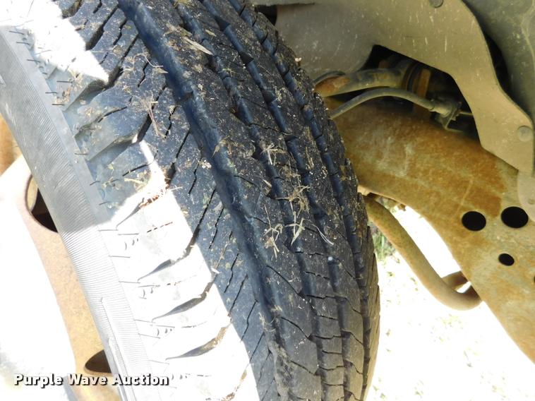 image for item DB9488 1999 Chevrolet 3500 box truck