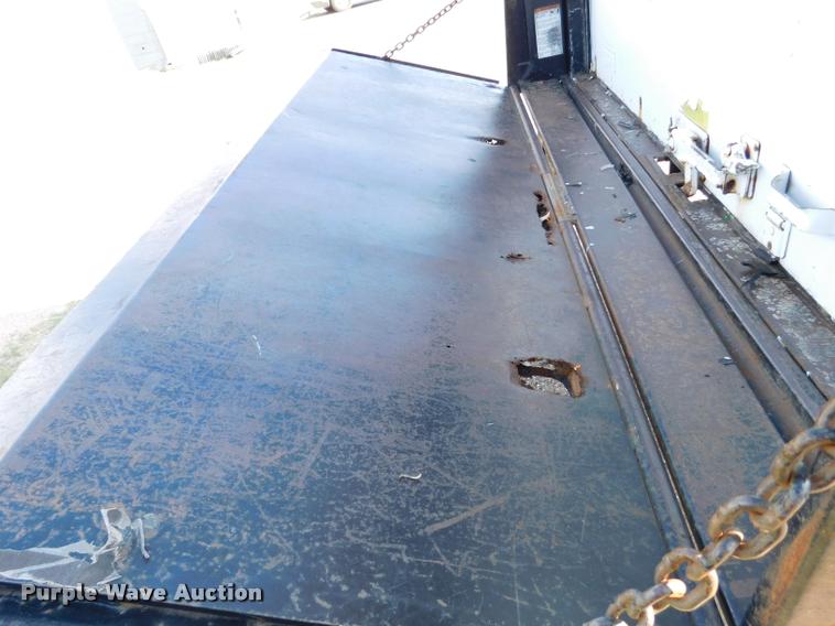 image for item DB9488 1999 Chevrolet 3500 box truck