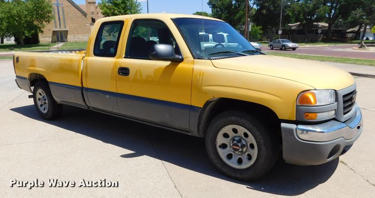 image for item DB9491 2006 GMC Sierra 1500 Ext. Cab pickup truck