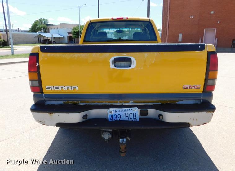 image for item DB9491 2006 GMC Sierra 1500 Ext. Cab pickup truck