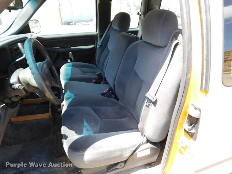 image for item DB9491 2006 GMC Sierra 1500 Ext. Cab pickup truck