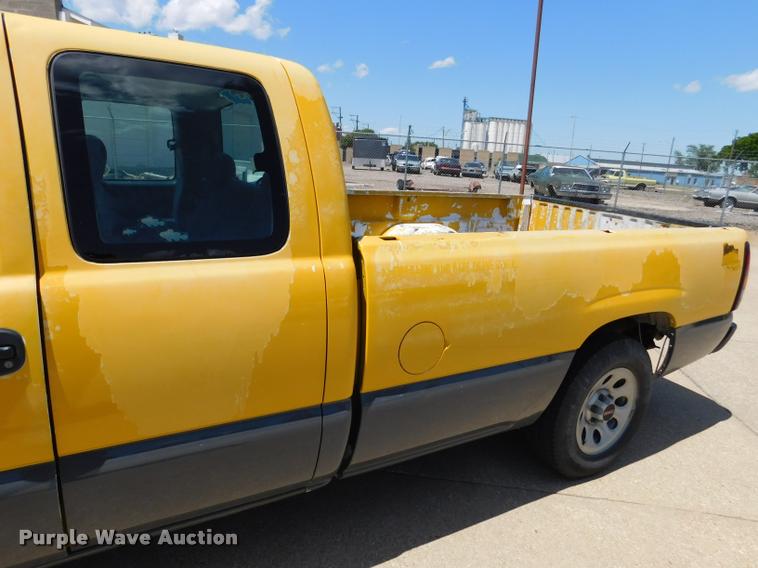 image for item DB9491 2006 GMC Sierra 1500 Ext. Cab pickup truck