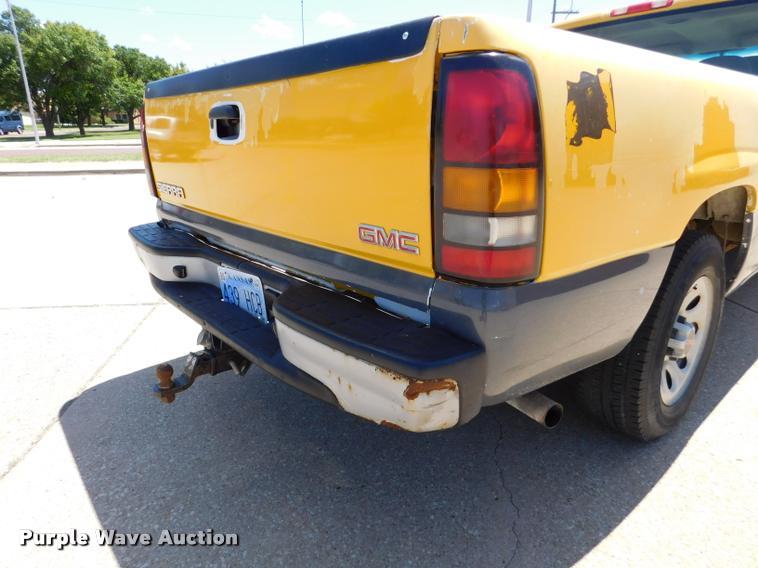 image for item DB9491 2006 GMC Sierra 1500 Ext. Cab pickup truck
