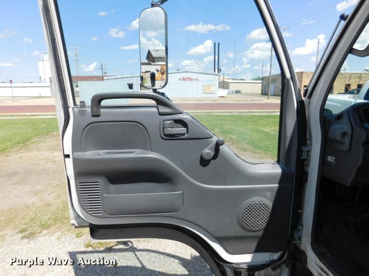 image for item DB9492 1998 Chevrolet W3500 box truck