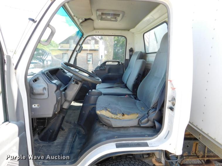 image for item DB9492 1998 Chevrolet W3500 box truck