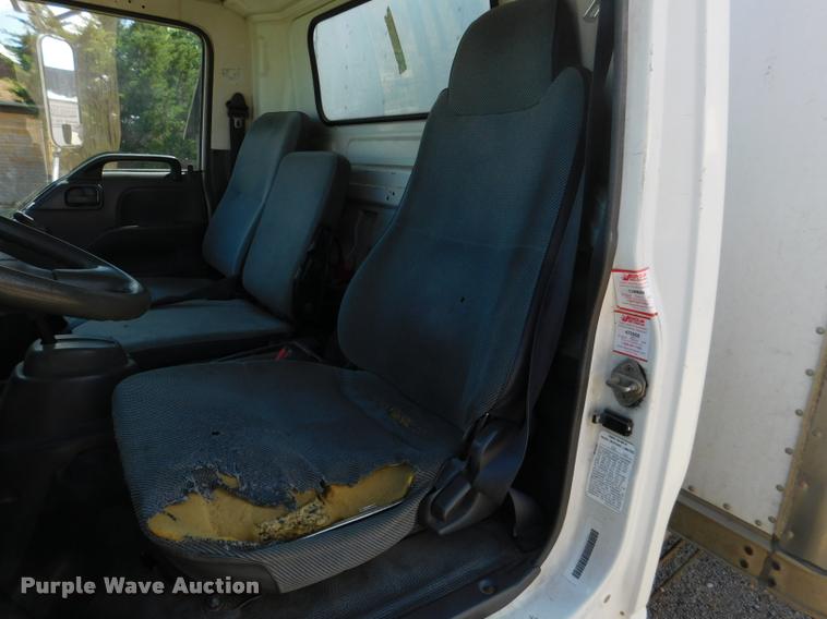 image for item DB9492 1998 Chevrolet W3500 box truck