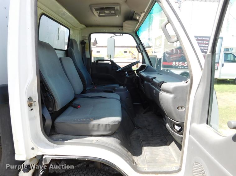 image for item DB9492 1998 Chevrolet W3500 box truck