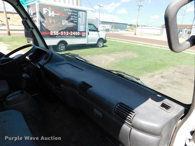 image for item DB9492 1998 Chevrolet W3500 box truck