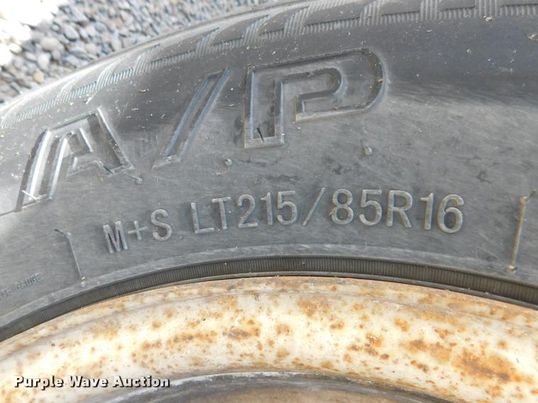 image for item DB9492 1998 Chevrolet W3500 box truck