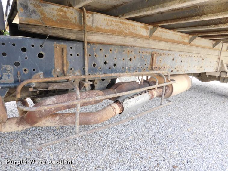 image for item DB9492 1998 Chevrolet W3500 box truck