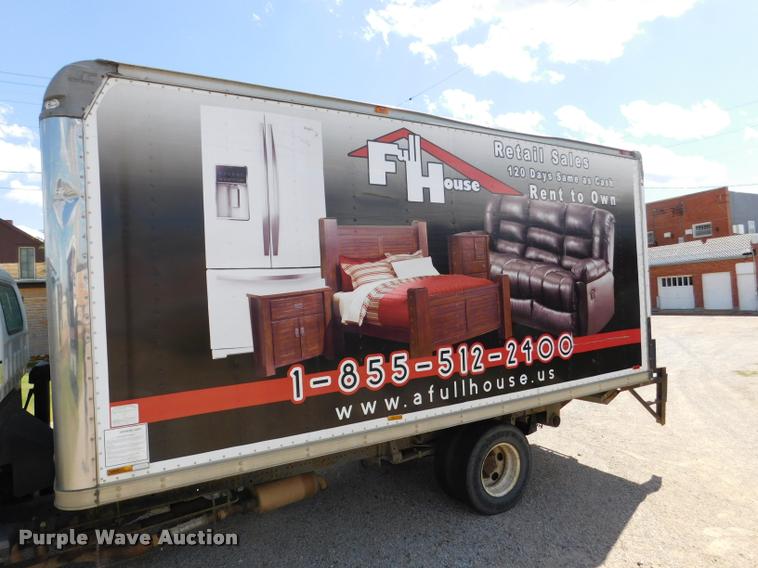 image for item DB9492 1998 Chevrolet W3500 box truck