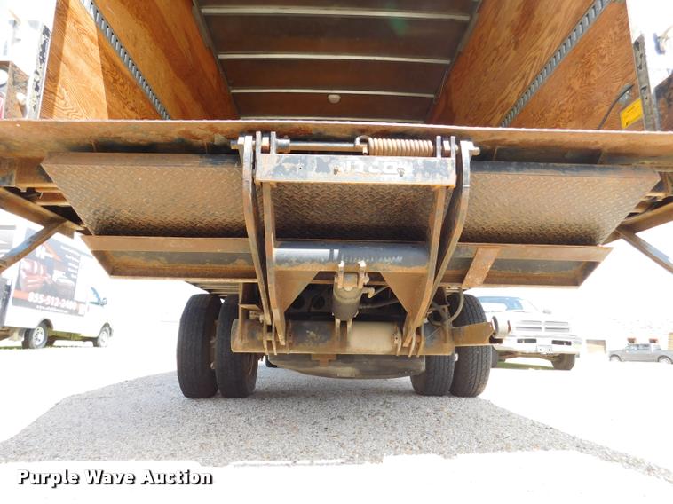 image for item DB9492 1998 Chevrolet W3500 box truck