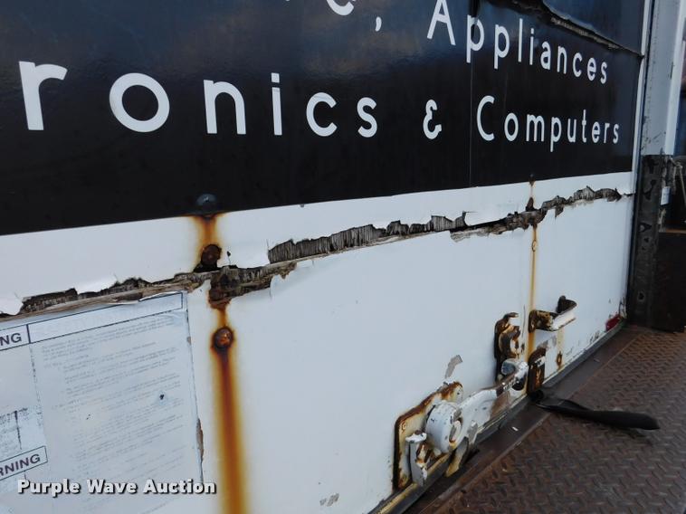 image for item DB9492 1998 Chevrolet W3500 box truck