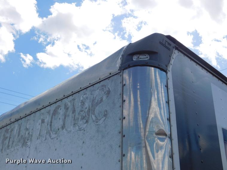 image for item DB9492 1998 Chevrolet W3500 box truck