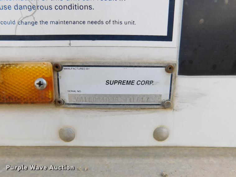 image for item DB9492 1998 Chevrolet W3500 box truck