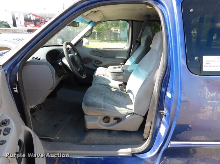 image for item DB9493 1998 Ford F150 SuperCab pickup truck