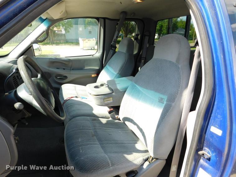 image for item DB9493 1998 Ford F150 SuperCab pickup truck