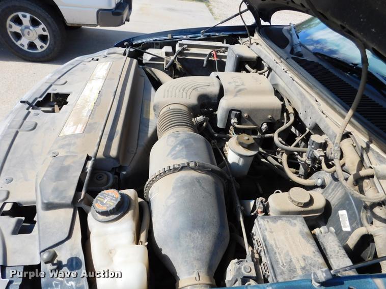 image for item DB9493 1998 Ford F150 SuperCab pickup truck