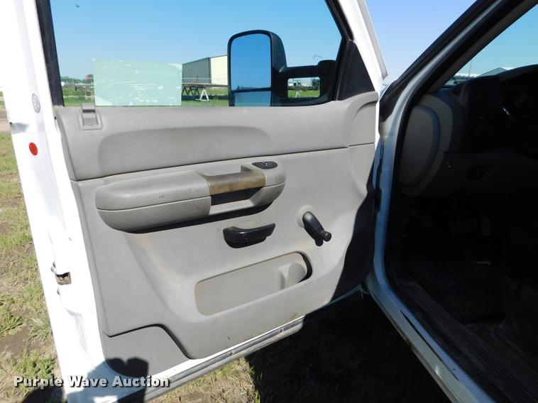 image for item DB9494 2008 GMC Sierra 2500HD pickup truck