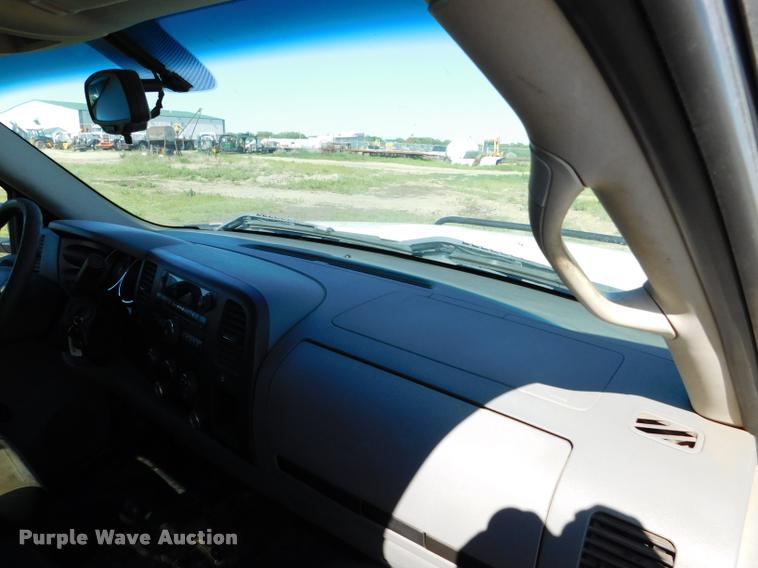 image for item DB9494 2008 GMC Sierra 2500HD pickup truck