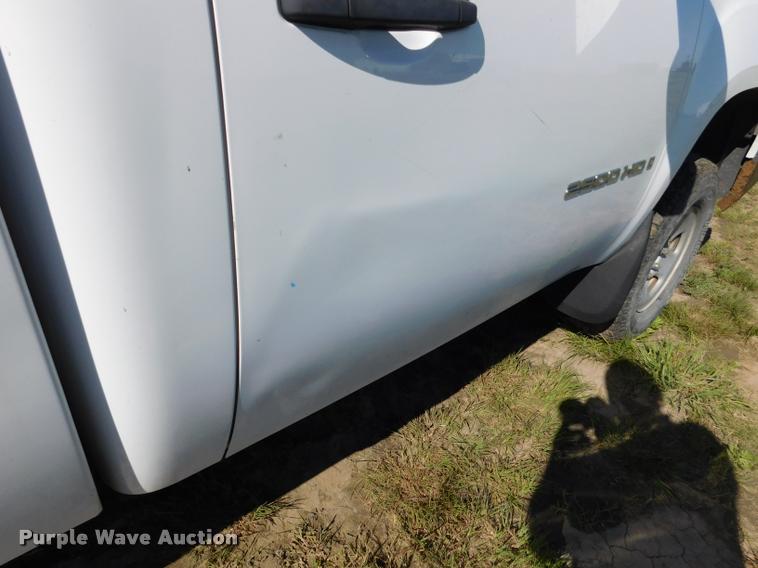 image for item DB9494 2008 GMC Sierra 2500HD pickup truck