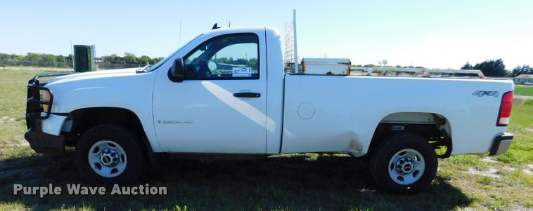 image for item DB9495 2009 GMC Sierra 2500HD pickup truck