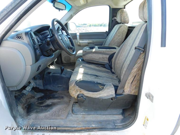 image for item DB9495 2009 GMC Sierra 2500HD pickup truck