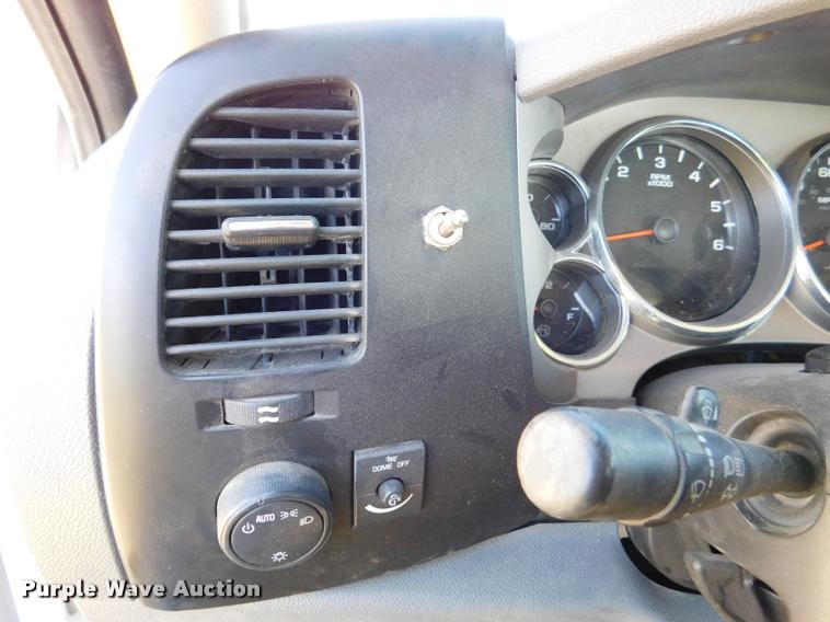 image for item DB9495 2009 GMC Sierra 2500HD pickup truck