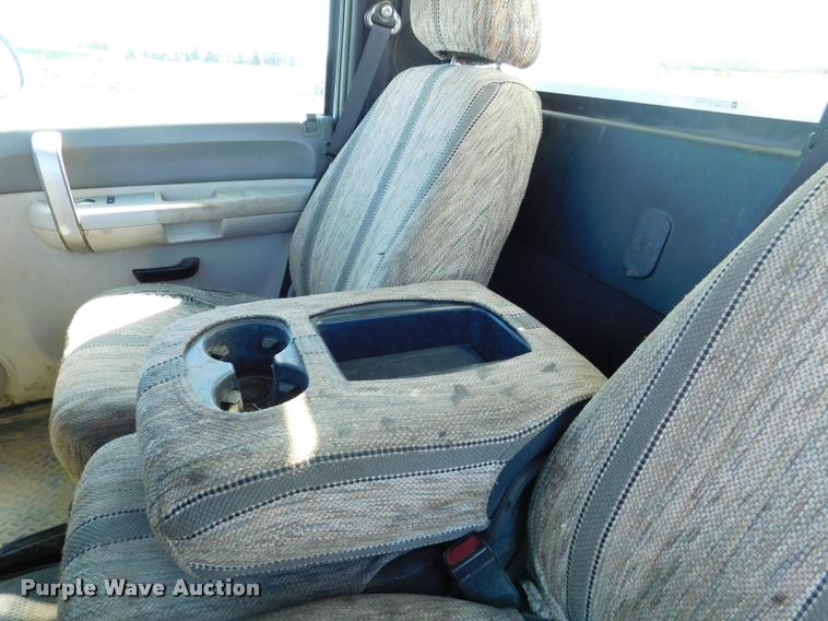 image for item DB9495 2009 GMC Sierra 2500HD pickup truck