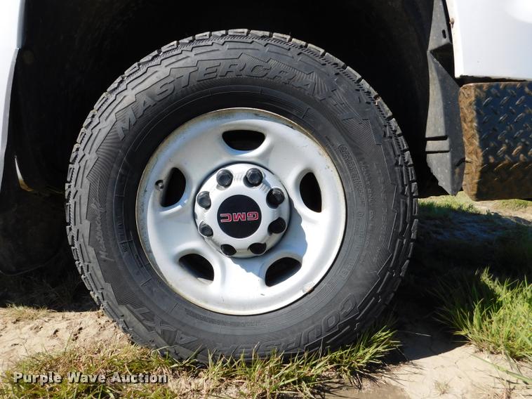 image for item DB9495 2009 GMC Sierra 2500HD pickup truck