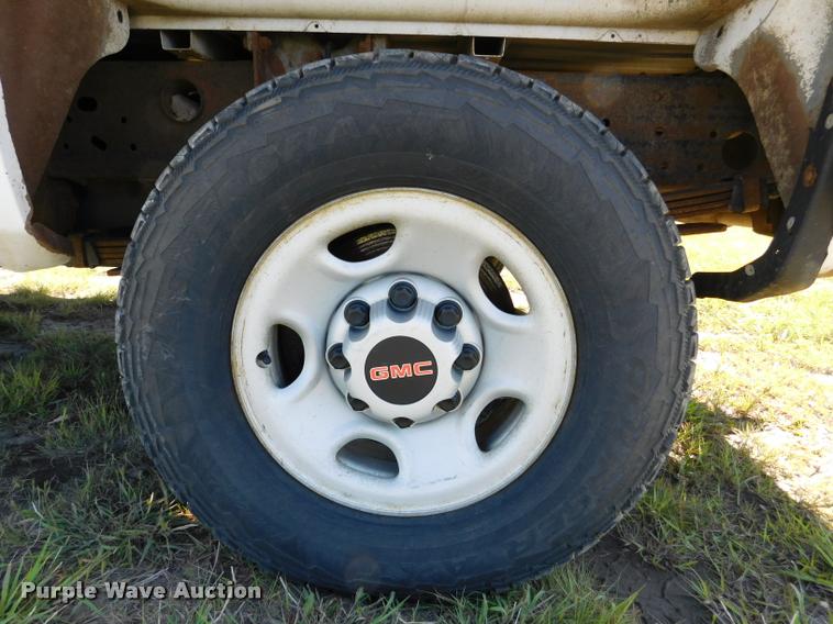 image for item DB9495 2009 GMC Sierra 2500HD pickup truck