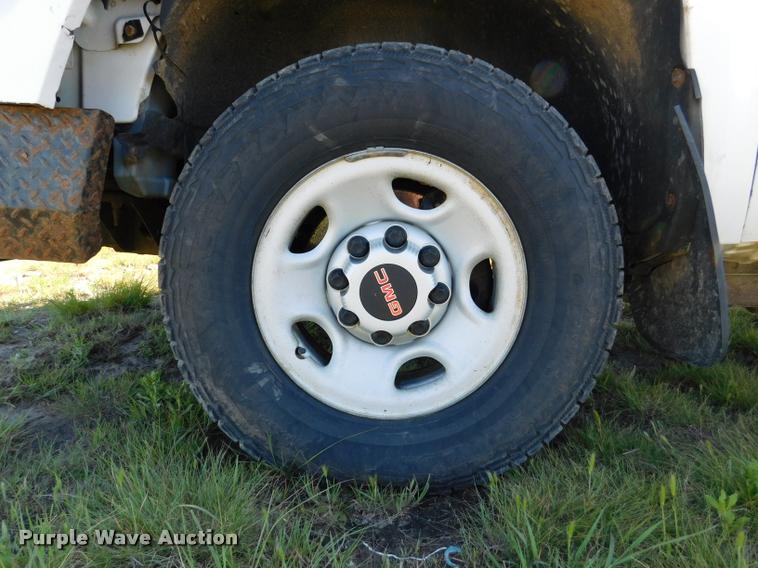 image for item DB9495 2009 GMC Sierra 2500HD pickup truck