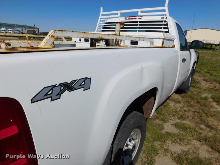 image for item DB9495 2009 GMC Sierra 2500HD pickup truck